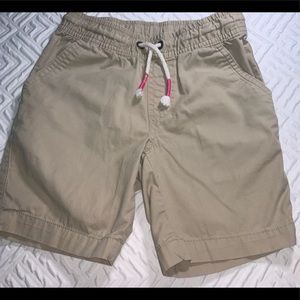 Cat and jack girls khaki Capri shorts 🩳